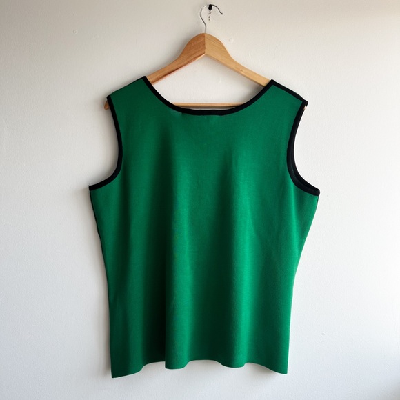 Ming Wang Reversible Tank - Picture 3 of 9